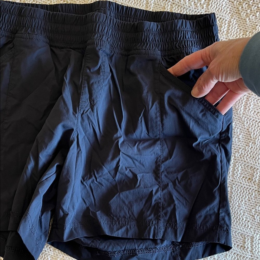The North Face Women’s Flash Dry Navy Blue Performance Shorts Sz 10 - Picture 4 of 12